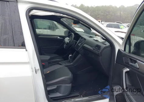 2022 Volkswagen Tiguan 2.0T Se R-Line Black из США, поврежденный, VIN 3VVCB7AX7NM074078